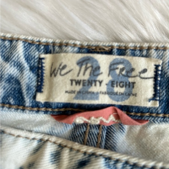 Free People Distressed Acid Washed Button Fly Jean Shorts - Size 28 - Picture 2 of 6